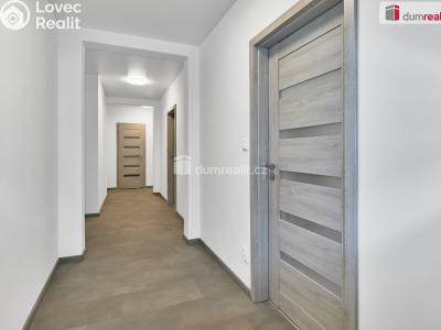 Продаж квартири 2+1 Ostrov, Mánesova č. 4