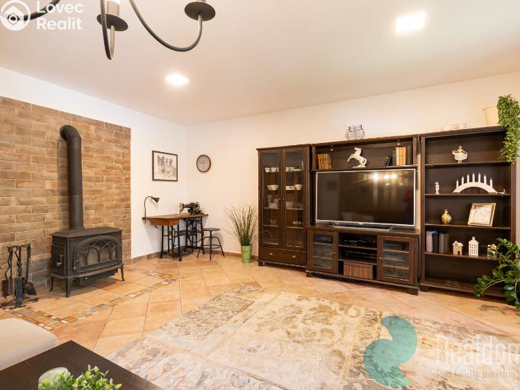 Продажа многогенного дом Benešov nad Černou č. 9