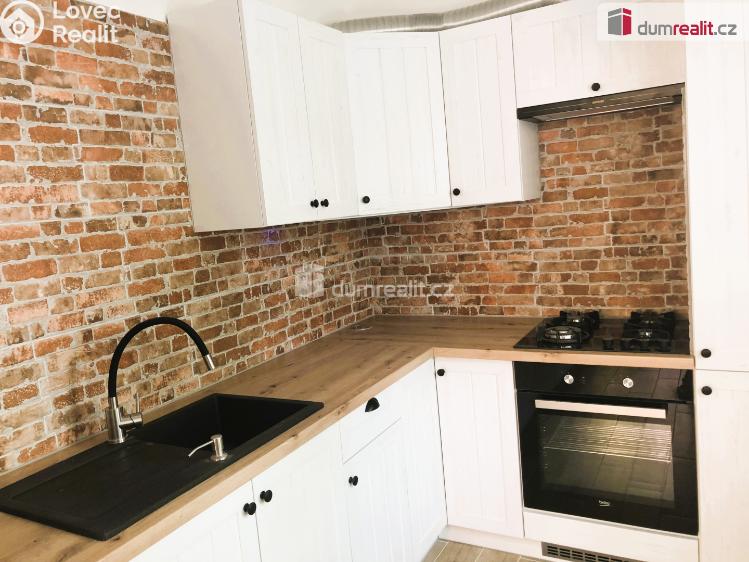 Pronájem bytu 2+KK Frenštát pod Radhoštěm, Školská čtvrť č. 2