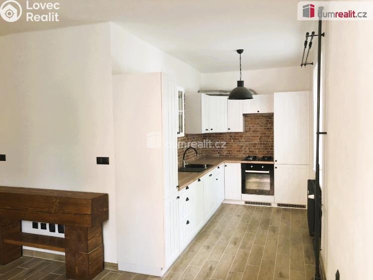 Pronájem bytu 2+KK Frenštát pod Radhoštěm, Školská čtvrť č. 3