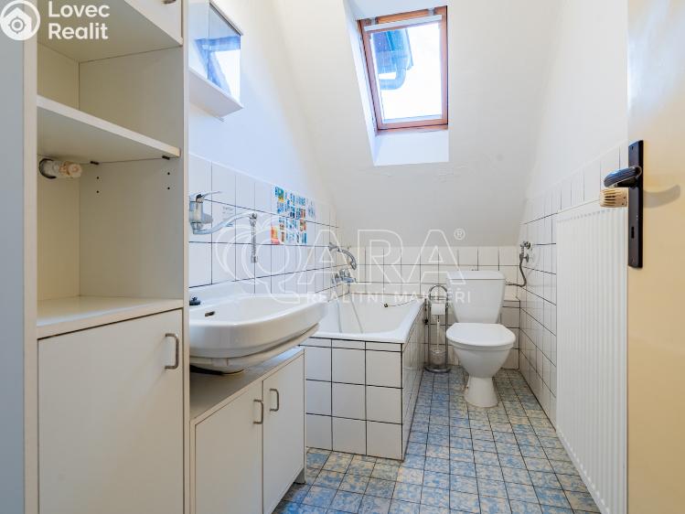 Prodej rodinného domu Komárov, Sokolovická 400 č. 27