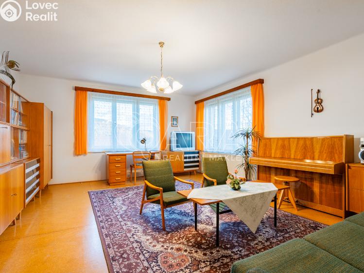 Продаж сімейного будинку Komárov, Sokolovická 400 č. 4