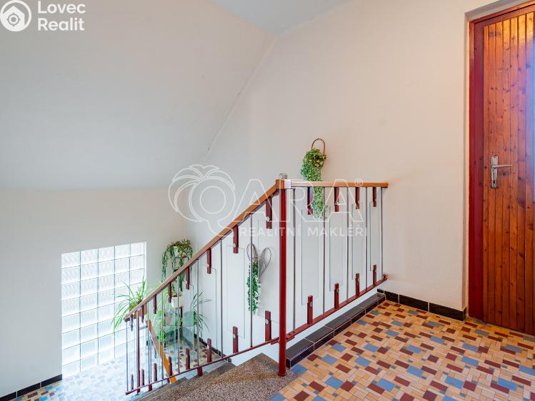 Продаж сімейного будинку Komárov, Sokolovická 400 č. 28