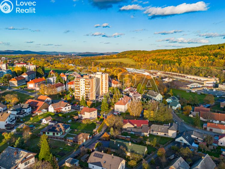 Продаж сімейного будинку Komárov, Sokolovická 400 č. 39