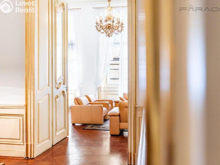 Pronájem bytu 4+KK Praha, Smetanovo nábřeží č. 3