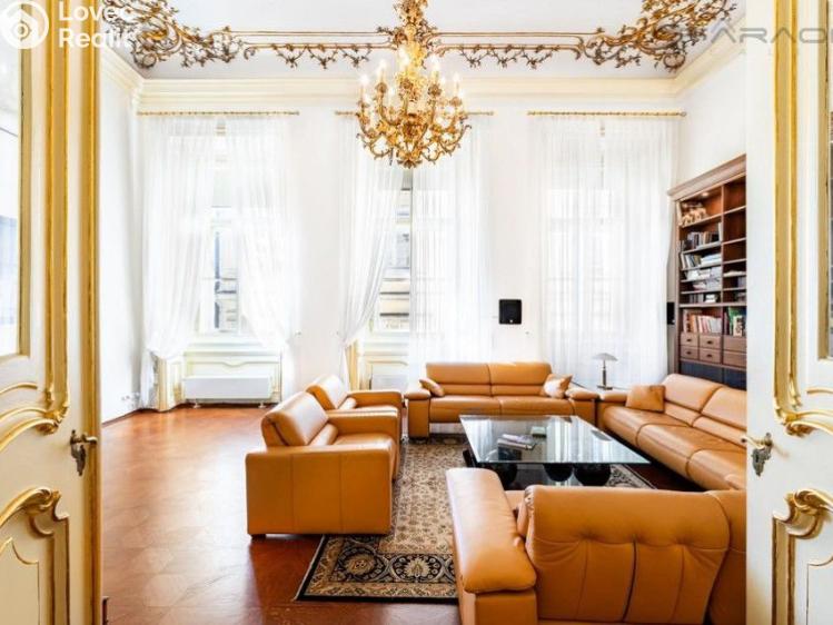 Pronájem bytu 4+KK Praha, Smetanovo nábřeží č. 9