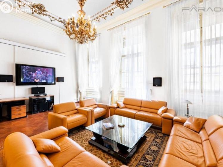 Pronájem bytu 4+KK Praha, Smetanovo nábřeží č. 10