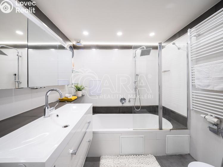 Prodej rodinného domu Ondřejov, Choceradská 32 č. 16