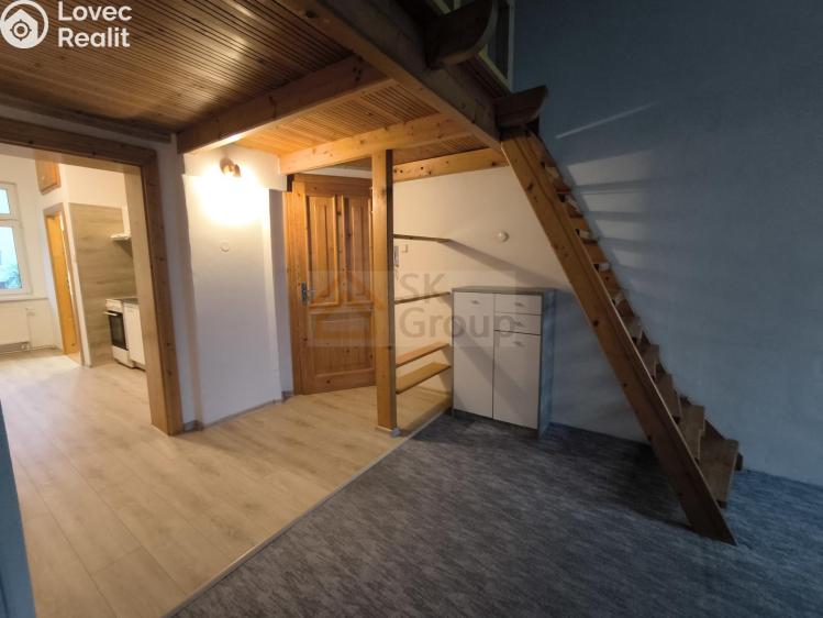 Pronájem atypického bytu Karlovy Vary, Sokolovská č. 11