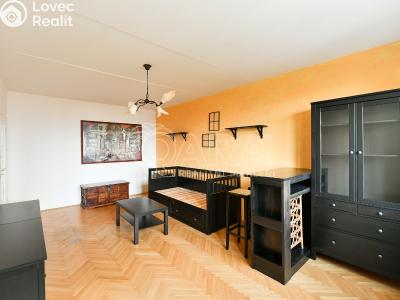 Rent apartment 3+1 Praha, Bělinského č. 4