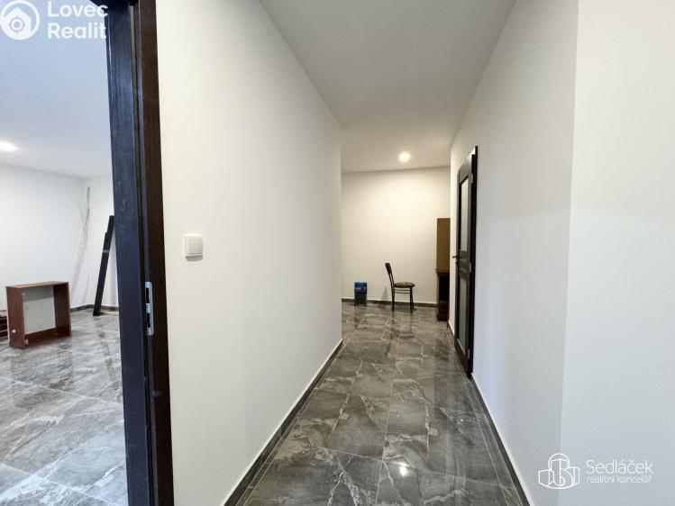 Pronájem bytu 4+1 Sokolov, Boženy Němcové č. 14