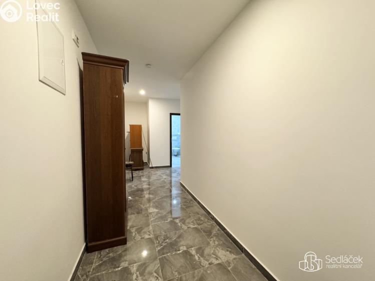 Pronájem bytu 4+1 Sokolov, Boženy Němcové č. 15