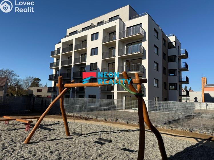 Pronájem bytu 1+KK Opava, Císařského pluku 3078/7 č. 16