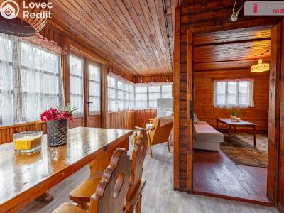 Sale hut Třtice č. 1