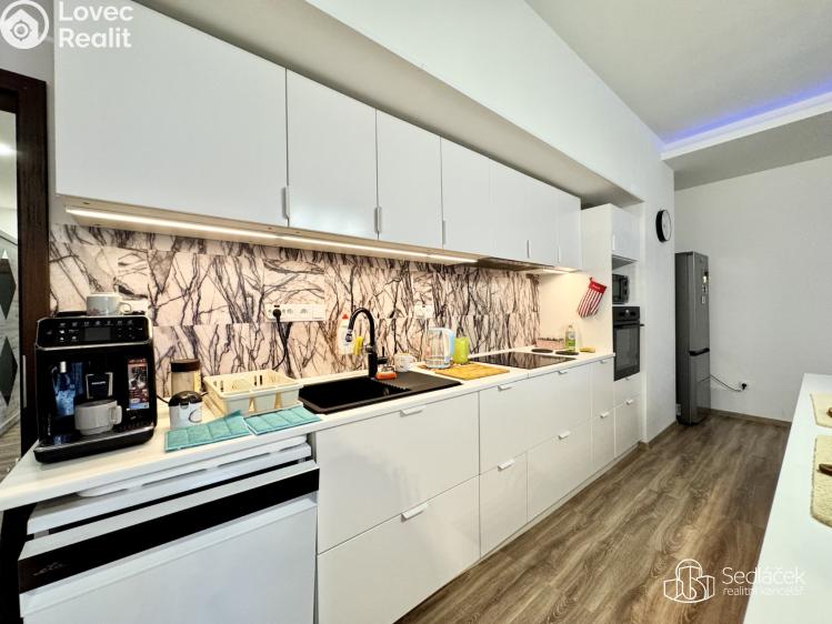 Pronájem bytu 4+KK Sokolov, Boženy Němcové č. 7