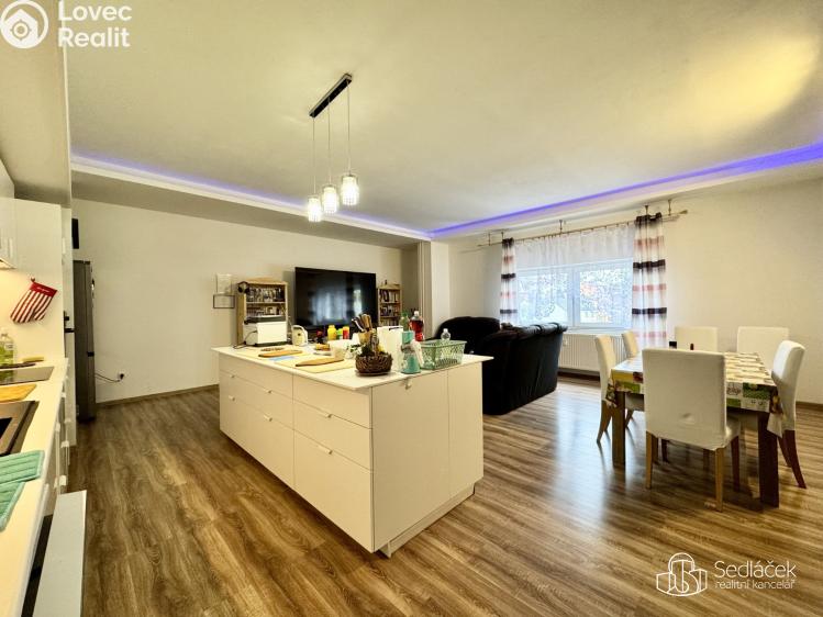 Pronájem bytu 4+KK Sokolov, Boženy Němcové č. 8