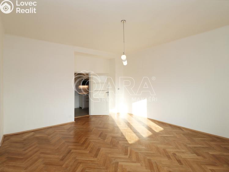 Pronájem bytu 3+1 Praha, Jateční 1223/29 č. 17