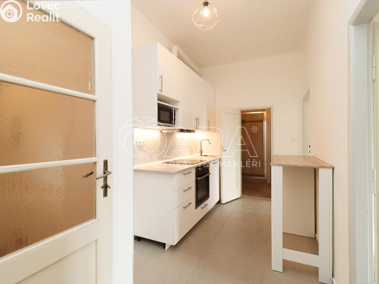 Pronájem bytu 3+1 Praha, Jateční 1223/29 č. 19