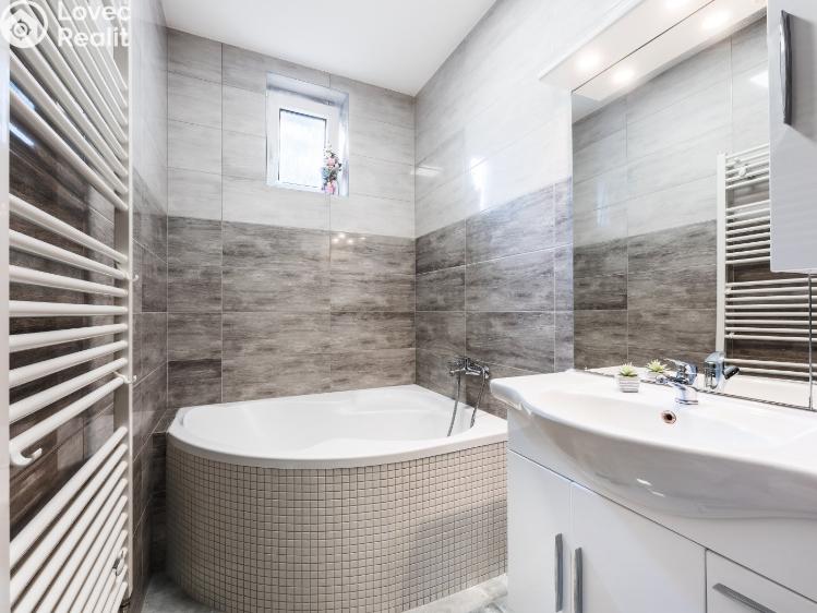 Prodej rodinného domu Pardubice, Hradišťská 37 č. 9