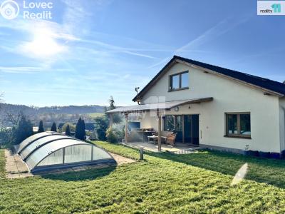 Pronájem rodinného domu Buš č. 1
