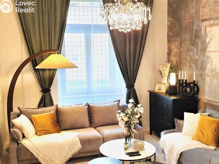 Pronájem bytu 2+1 Praha, Lucemburská 1496/8 č. 6