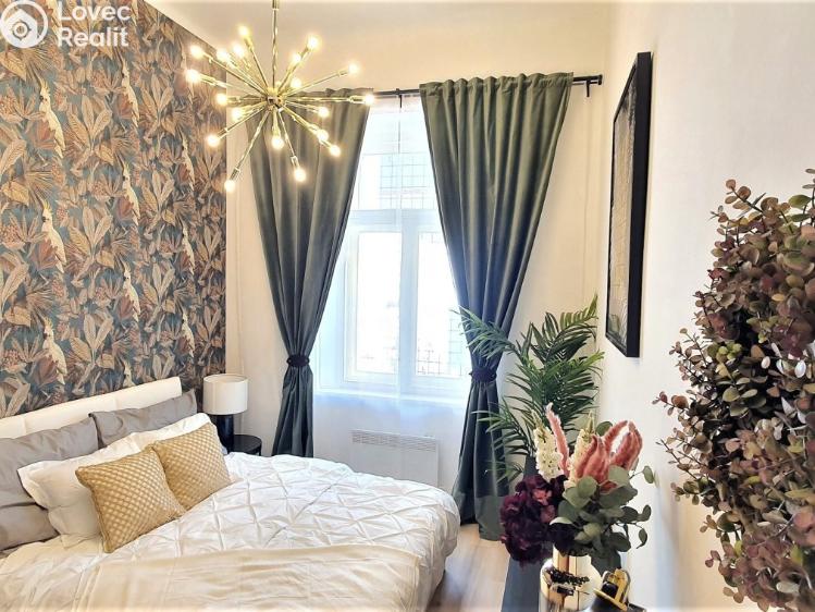 Pronájem bytu 2+1 Praha, Lucemburská 1496/8 č. 12