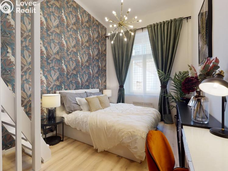 Pronájem bytu 2+1 Praha, Lucemburská 1496/8 č. 15