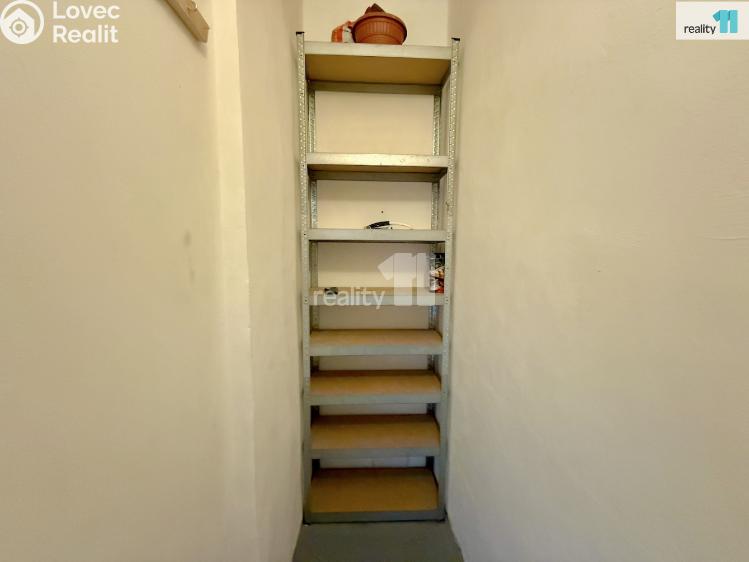 Pronájem bytu 3+1 Karlovy Vary, Majakovského č. 12