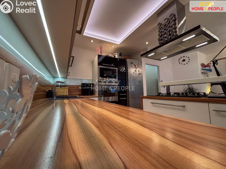 Prodej bytu 3+KK Praha 4, Na strži č. 10