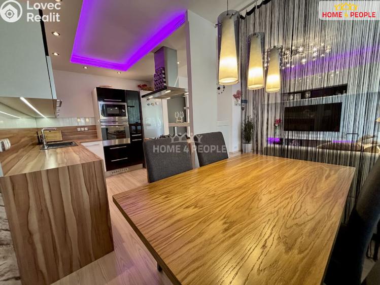 Prodej bytu 3+KK Praha 4, Na strži č. 12