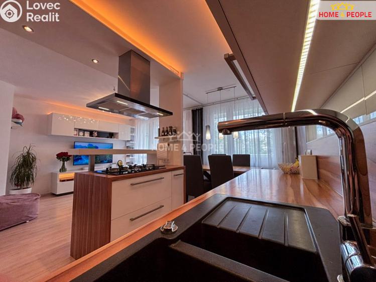 Prodej bytu 3+KK Praha 4, Na strži č. 17