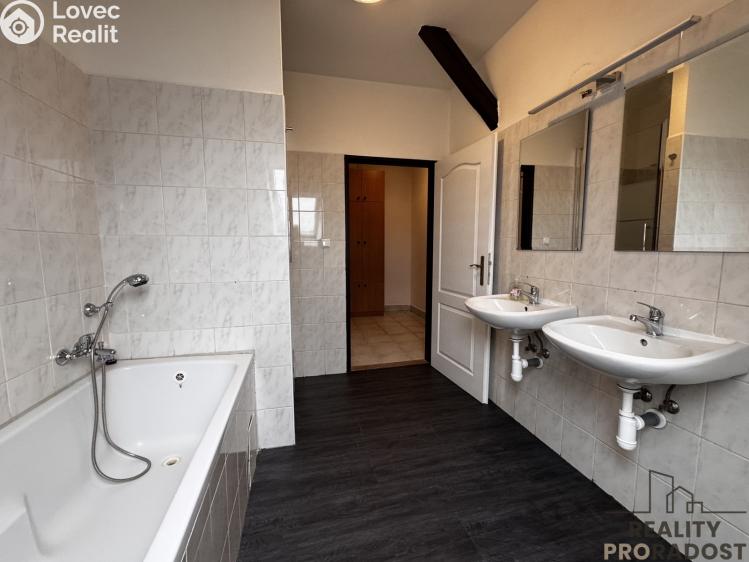 Pronájem bytu 3+1 Hodonín, Dobrovolského 250/13 č. 10
