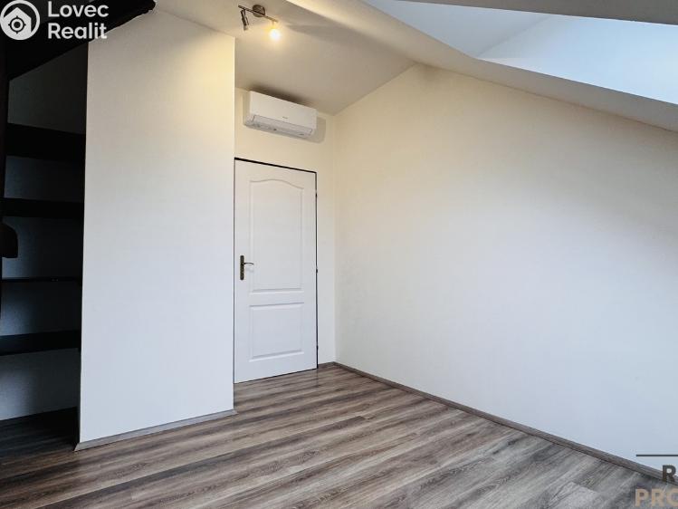 Pronájem bytu 3+1 Hodonín, Dobrovolského 250/13 č. 11