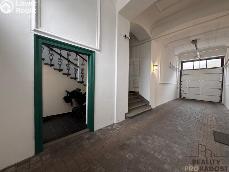 Pronájem bytu 3+1 Hodonín, Dobrovolského 250/13 č. 15