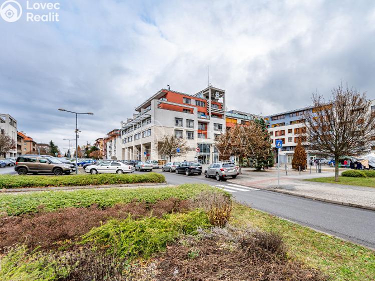 Pronájem obchodního prostoru Roztoky, Lidická č. 15