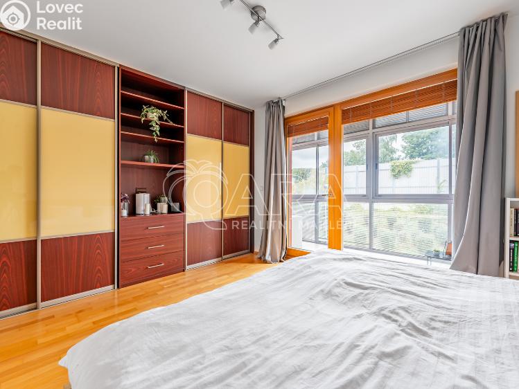 Pronájem bytu 2+KK Praha, Naardenská 668/17 č. 7