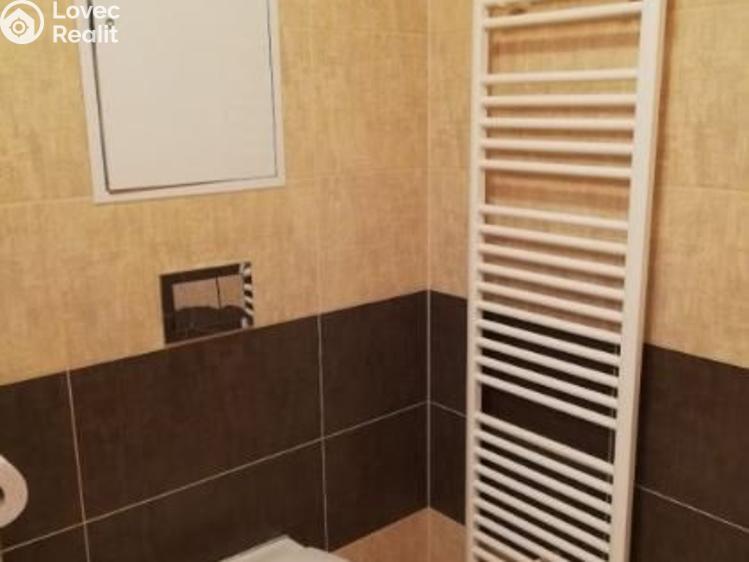 Pronájem bytu 1+KK Praha, Frýdecká č. 8