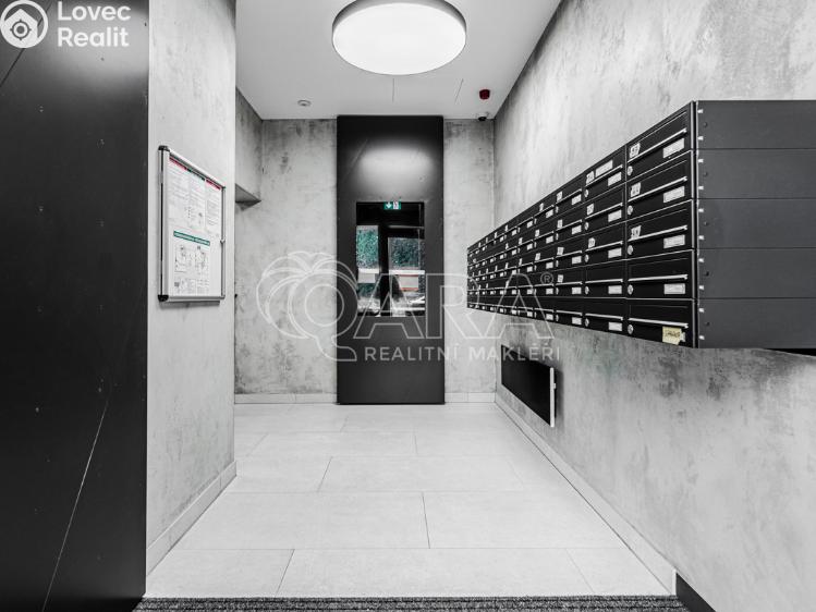 Pronájem kanceláře Praha, Litoměřická 879/1 č. 9