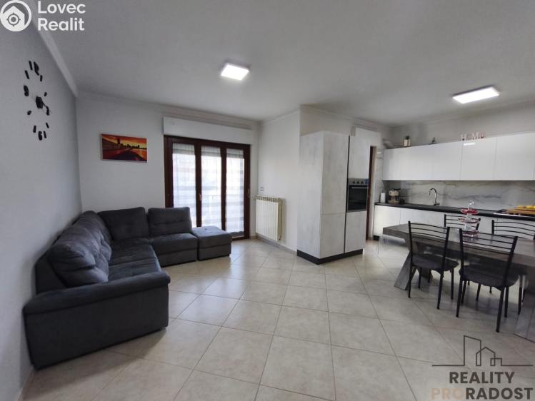 Prodej bytu 4+KK Silvi,Itálie č. 1