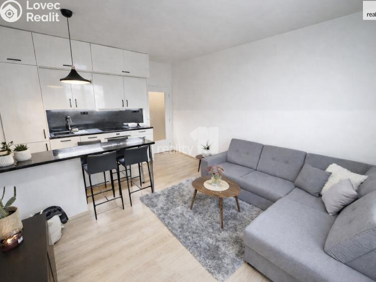 Prodej bytu 2+KK Praha 7, V závětří č. 2