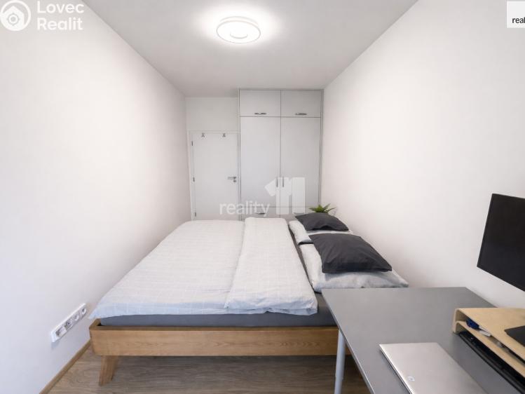 Prodej bytu 2+KK Praha 7, V závětří č. 12