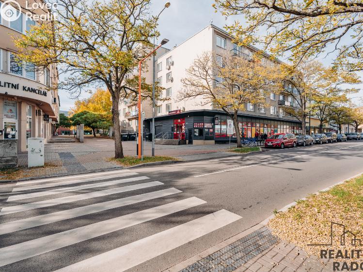 Prodej bytu 3+1 Hodonín, Národní třída 3573/63 č. 15