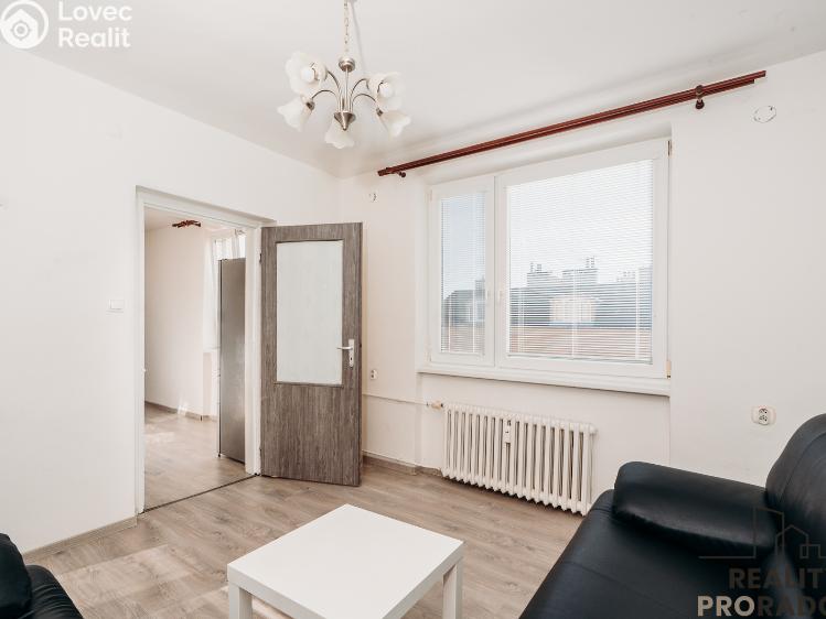 Prodej bytu 3+1 Hodonín, Národní třída 3573/63 č. 9