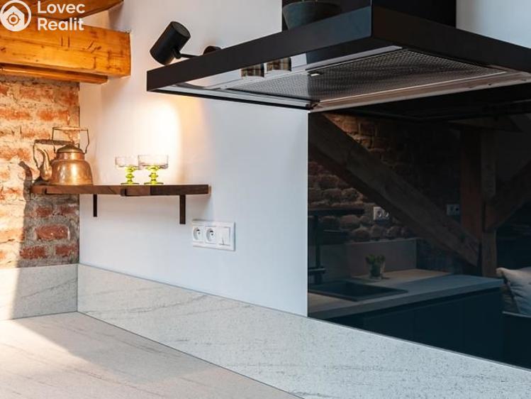 Pronájem bytu 1+KK Praha, Čs. armády 369/7 č. 14