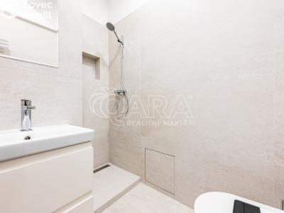 Rent apartment 1+KK Praha, Komunardů č. 6