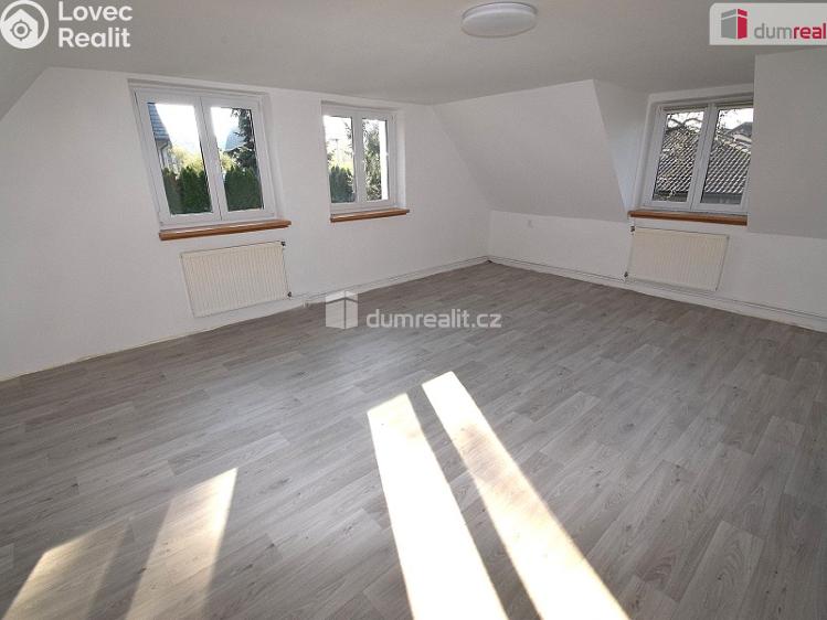 Pronájem rodinného domu Jesenice, Na Veselí č. 14