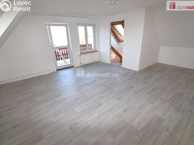 Pronájem rodinného domu Jesenice, Na Veselí č. 16