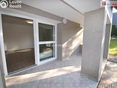 Pronájem rodinného domu Jesenice, Na Veselí č. 4