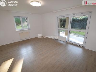 Pronájem rodinného domu Jesenice, Na Veselí č. 5