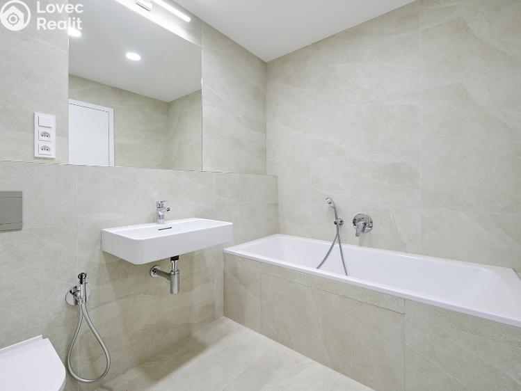 Pronájem bytu 2+KK Praha, Vladimíra Kobranova 1059/4 č. 5